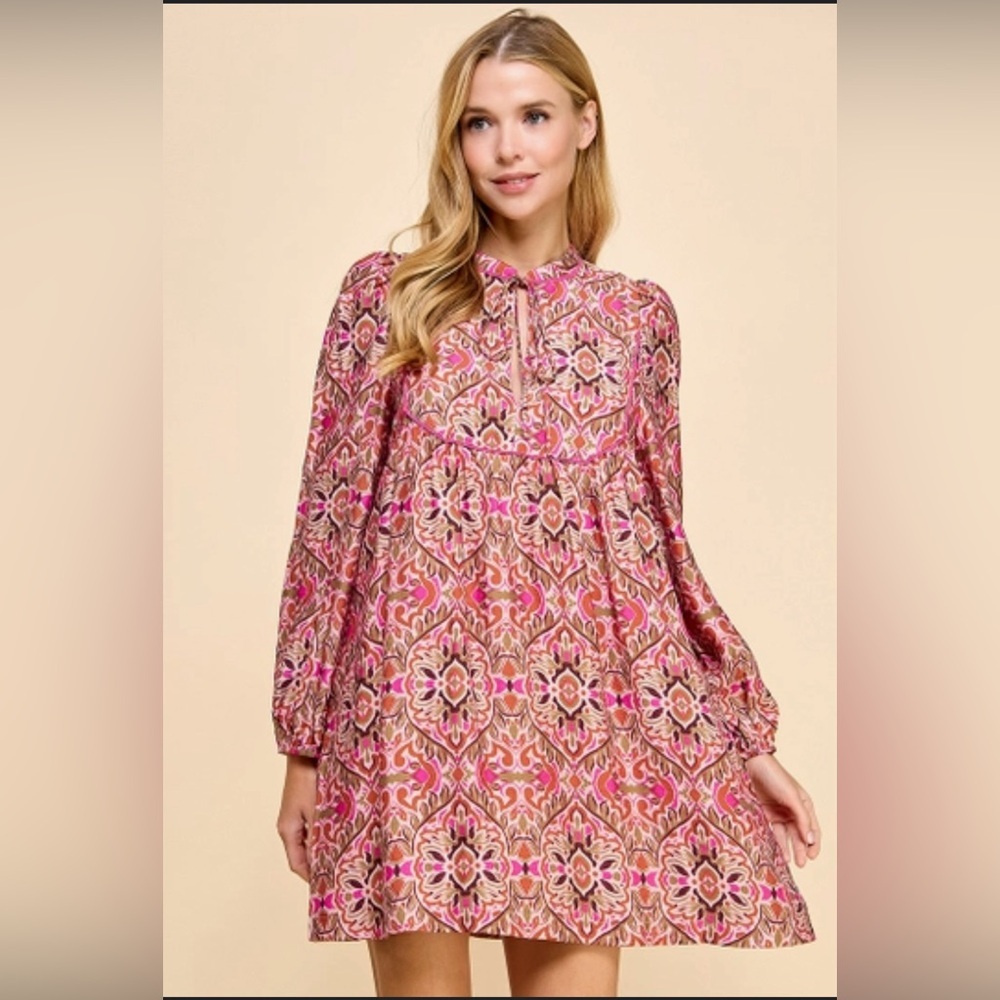 TCEC Pink Abstract Patterned Long Sleeve Loose Dress Size Medium with Pockets